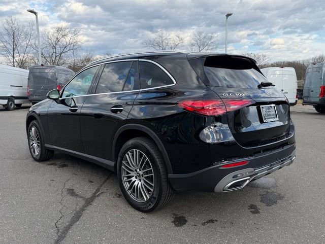 Used 2026 Mercedes-Benz GLC 300 4MATIC image 5