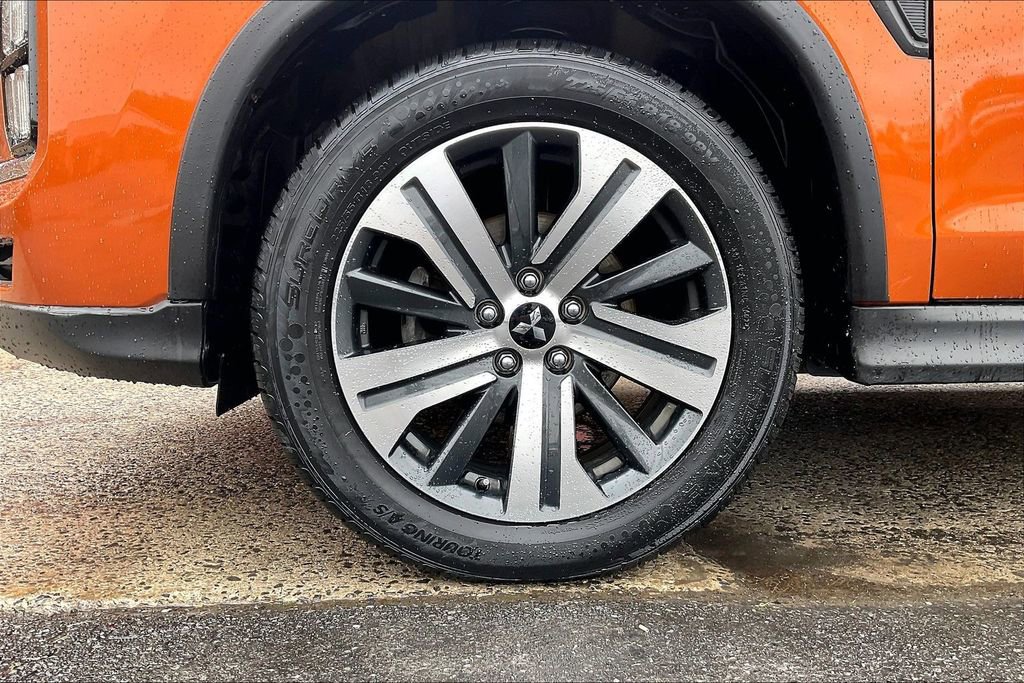 Used 2020 Mitsubishi Outlander Sport SE AWD/4WD image 9