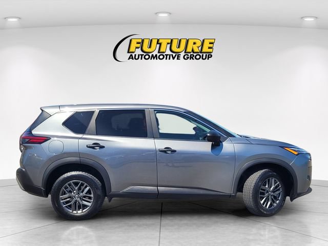 Used 2023 Nissan Rogue S FWD image 3