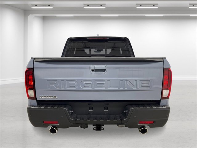 New 2026 Honda Ridgeline Black Edition image 4