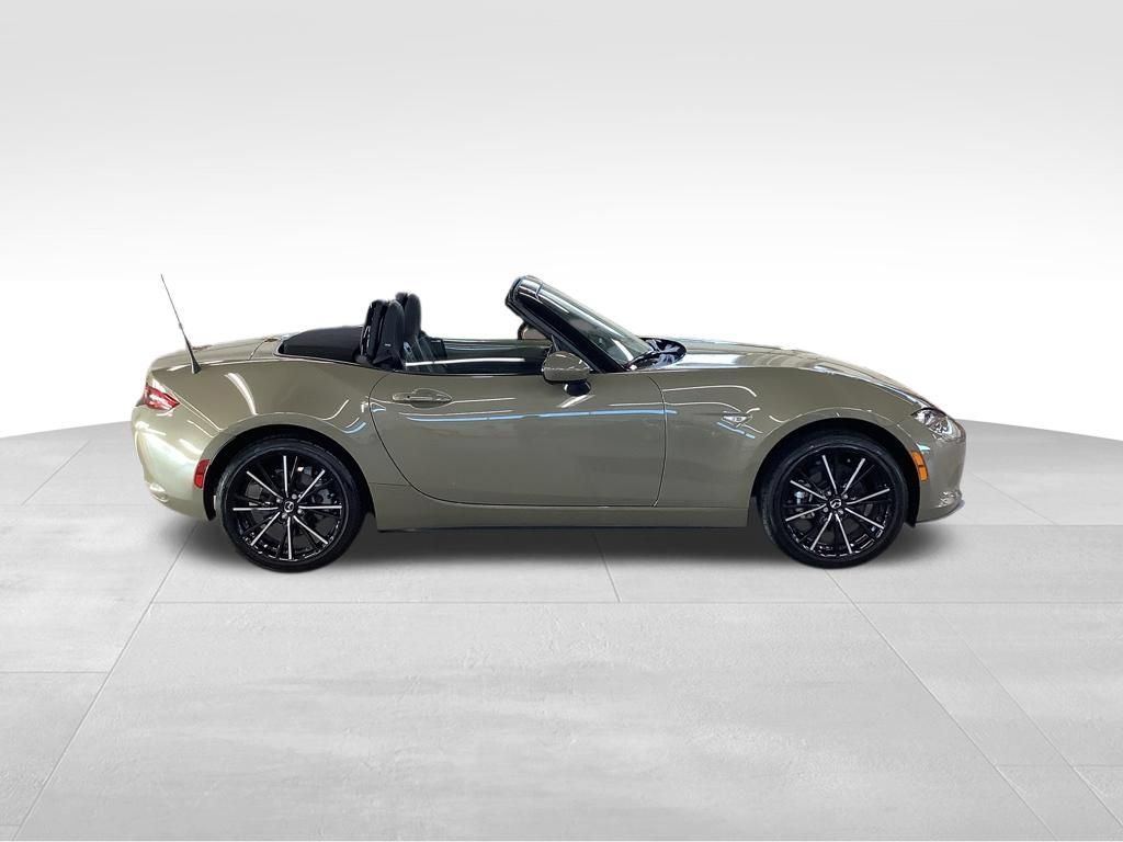 Certified 2024 MAZDA MX-5 Miata Grand Touring RWD image 27