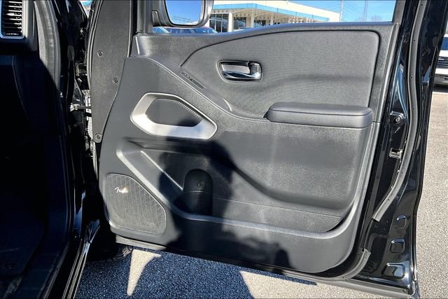 Certified 2024 Nissan Frontier SL image 26