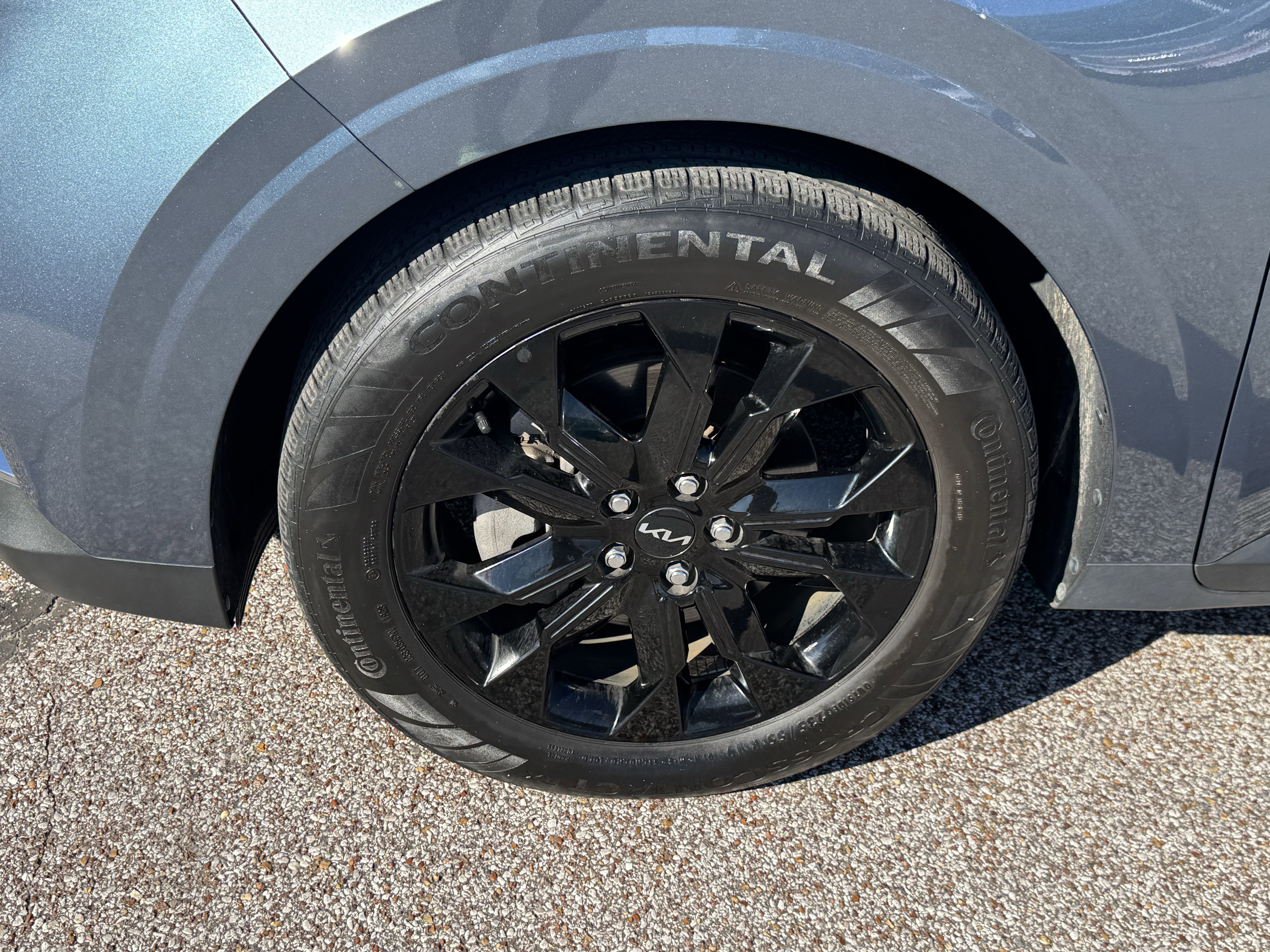 Used 2024 Kia Carnival SX image 9