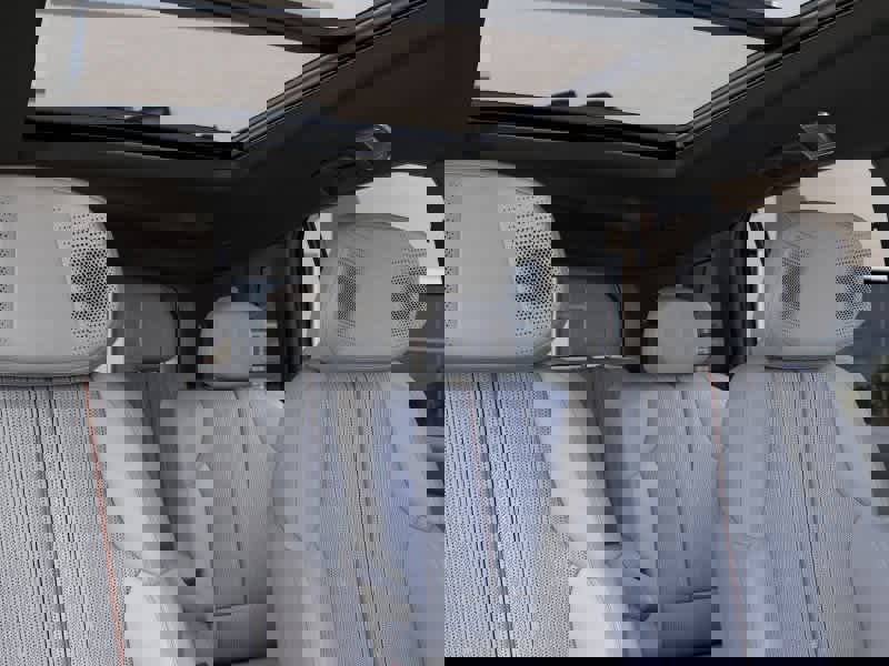 New 2026 Cadillac Vistiq Luxury image 24