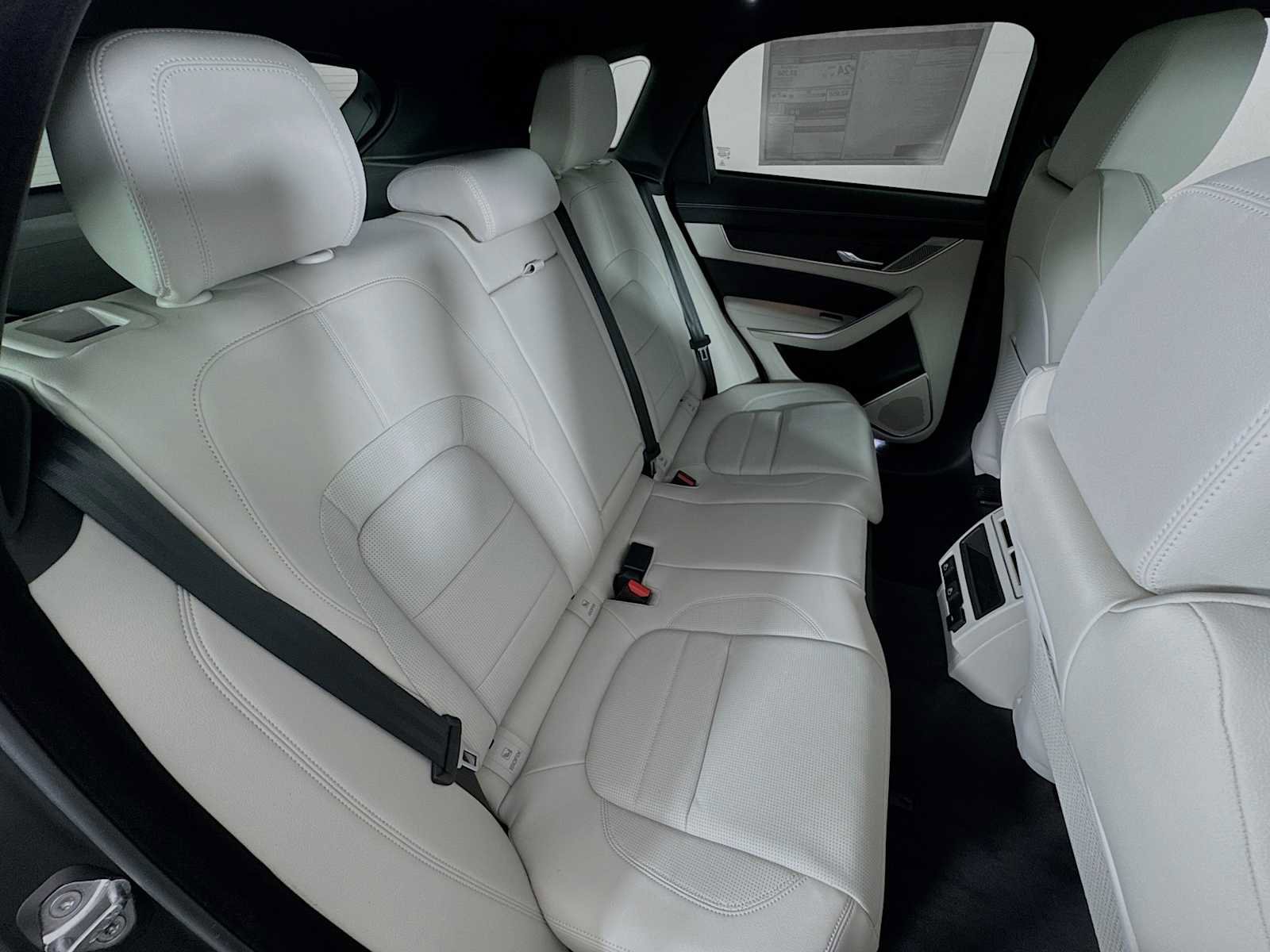 New 2025 Jaguar F-PACE R-Dynamic S image 25