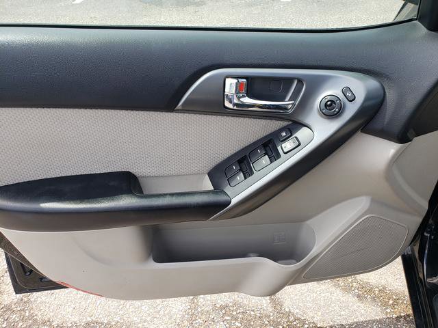Used 2013 Kia Forte EX FWD image 11