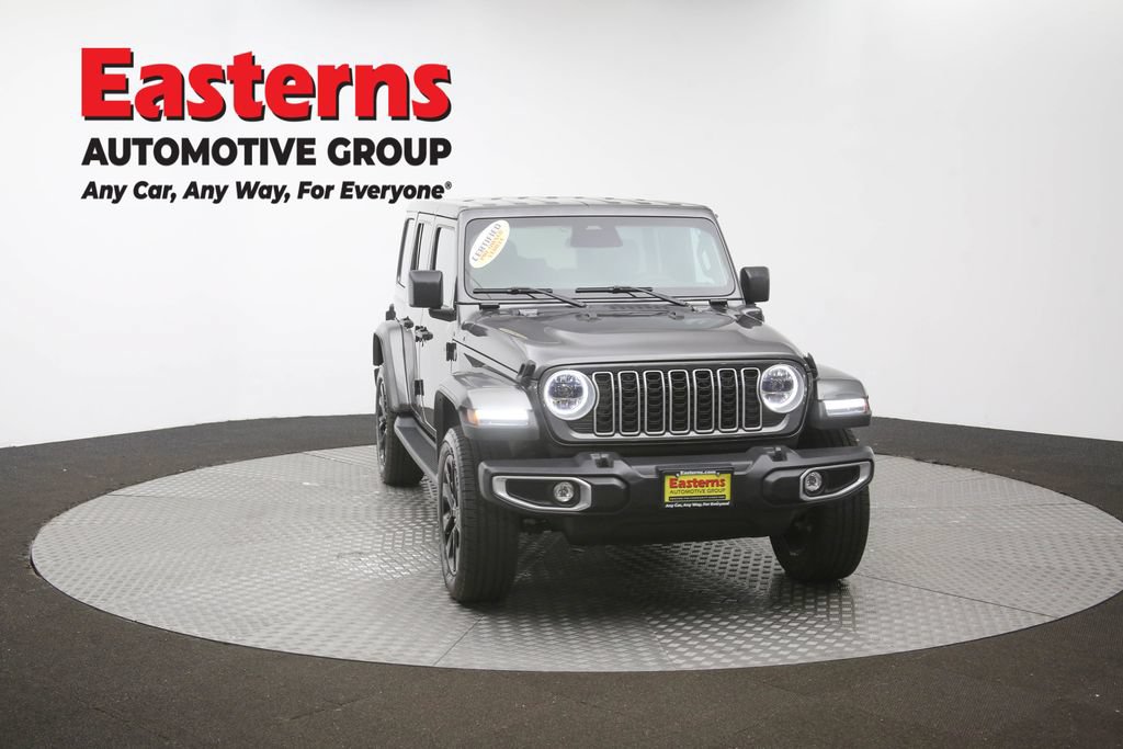Used 2025 Jeep Wrangler Unlimited Sahara AWD/4WD image 47