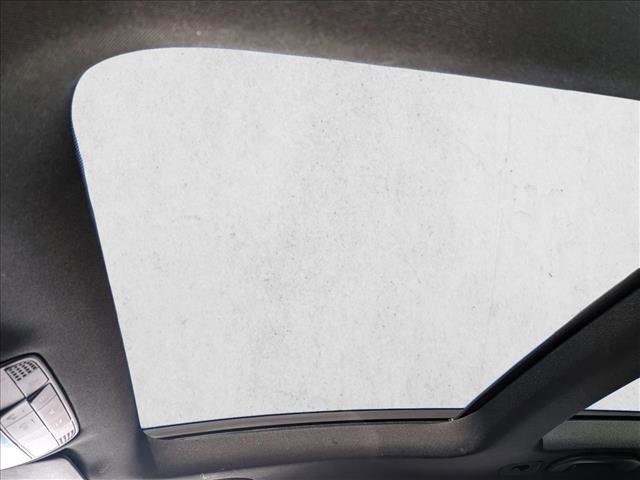 Used 2017 Mercedes-Benz GLC 300 4MATIC image 14