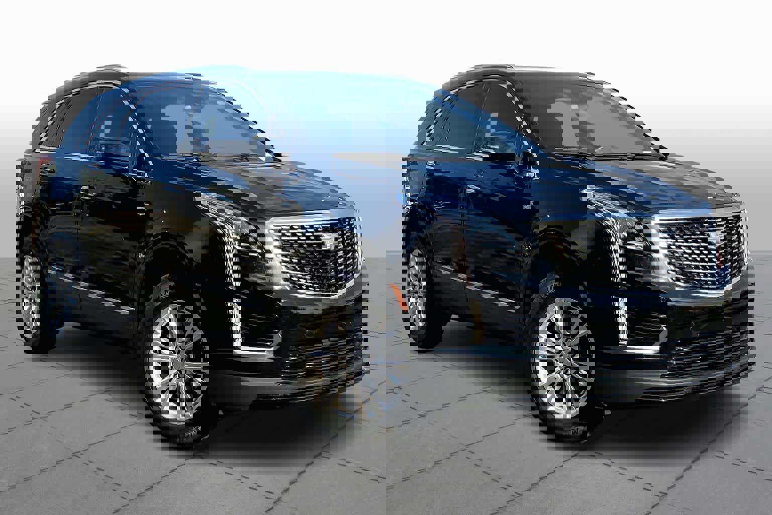 Used 2024 Cadillac XT5 Luxury image 3