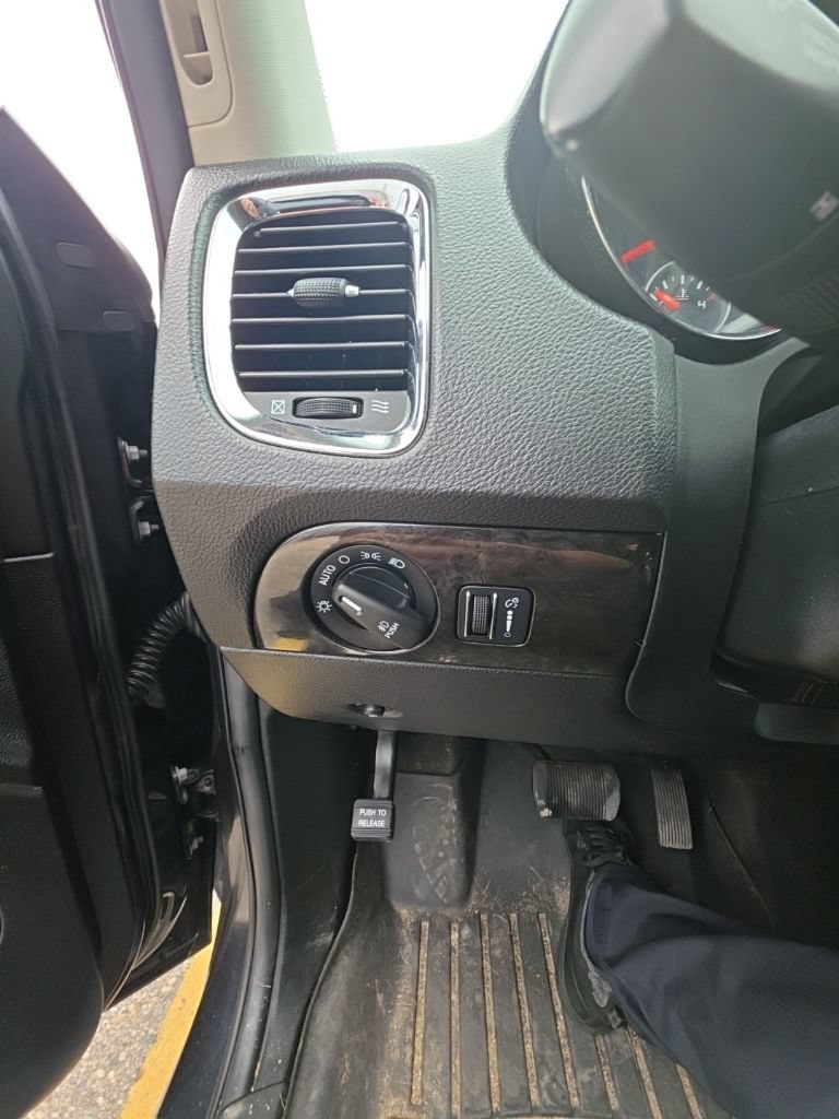 Used 2013 Dodge Durango Crew AWD/4WD image 11