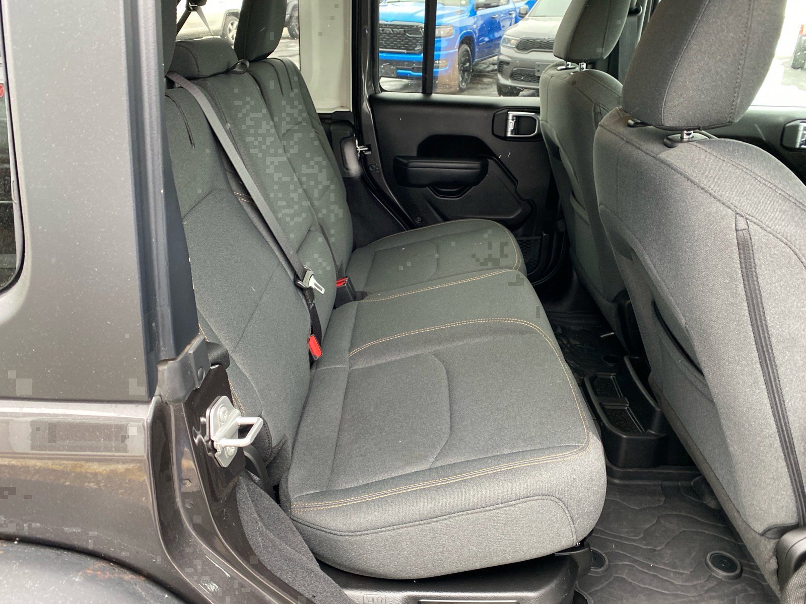 Used 2025 Jeep Wrangler Willys image 25