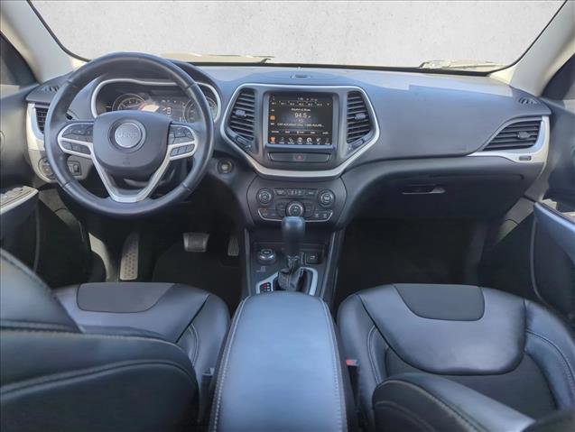 Used 2018 Jeep Cherokee Latitude Plus image 20