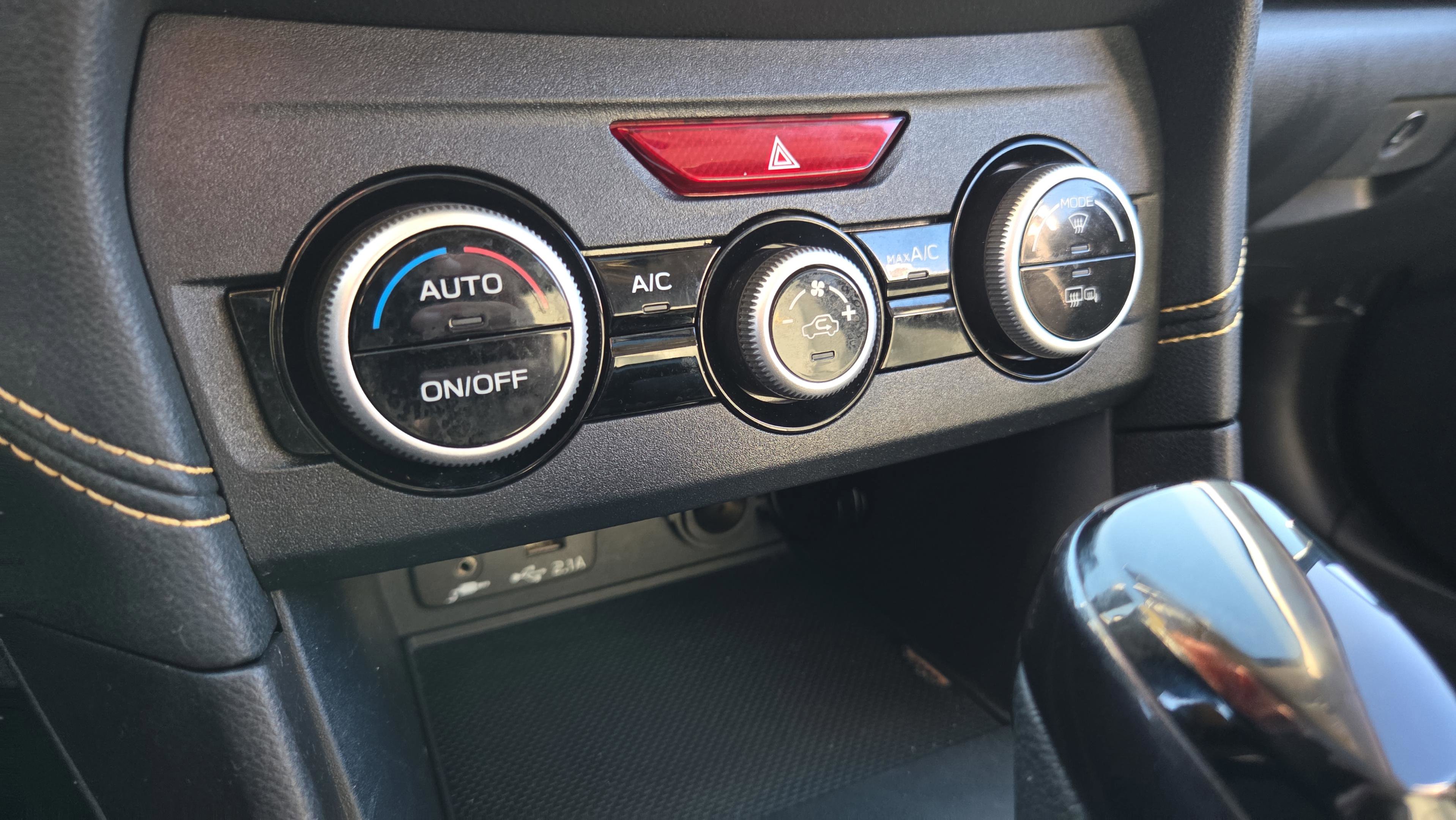 Used 2022 Subaru Crosstrek 2.5i Sport w/ Moonroof Package image 24