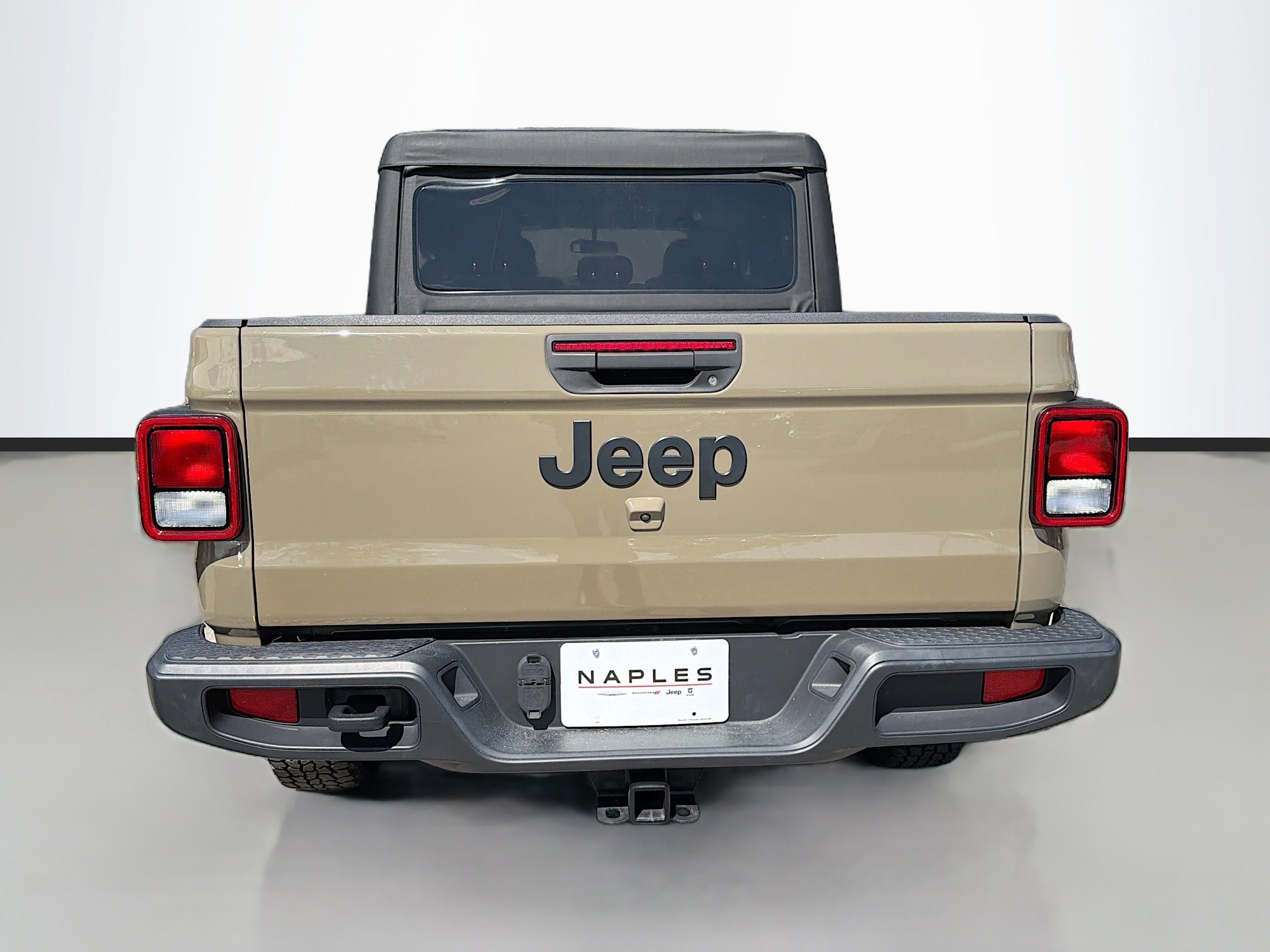 Used 2020 Jeep Gladiator Sport image 4