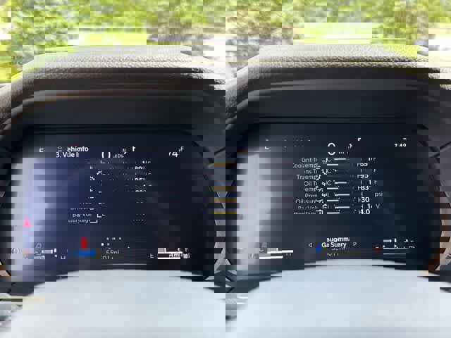 Used 2024 Jeep Grand Cherokee L Altitude AWD/4WD image 7