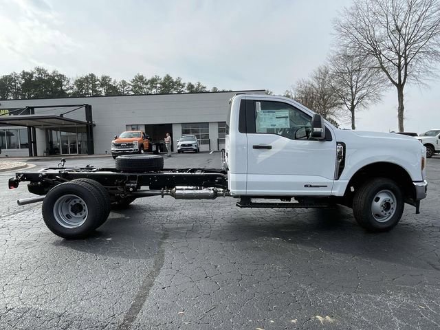 New 2026 Ford F550 2WD Regular Cab Super Duty image 2