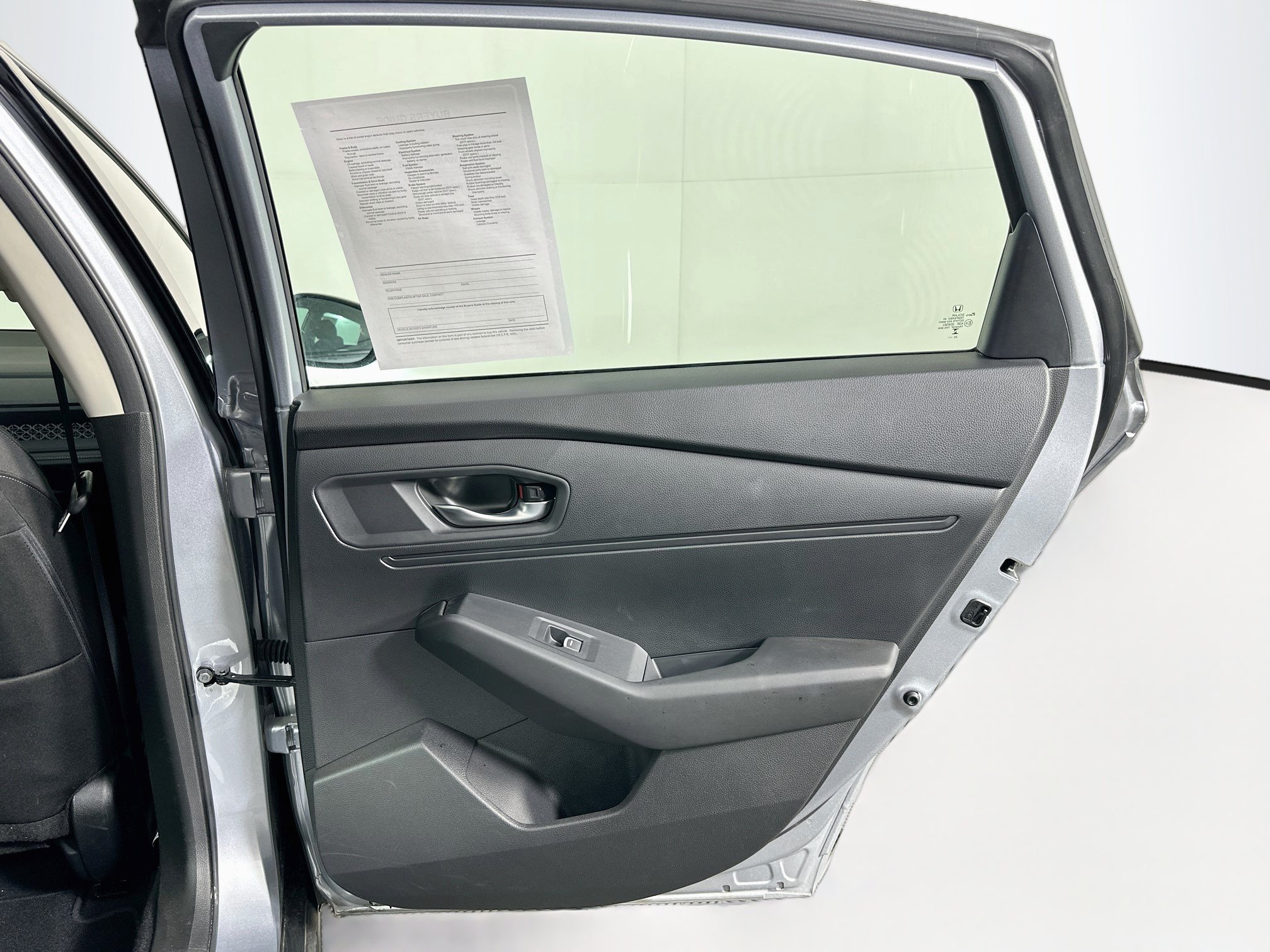 Used 2025 Honda Accord SE image 32