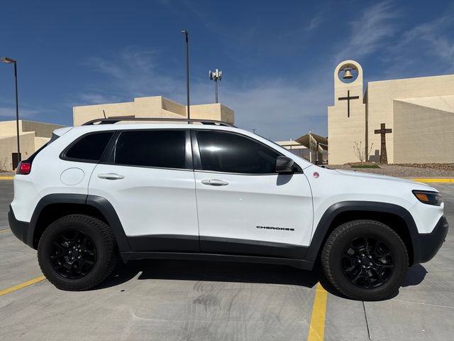 Used 2019 Jeep Cherokee Trailhawk AWD/4WD image 6