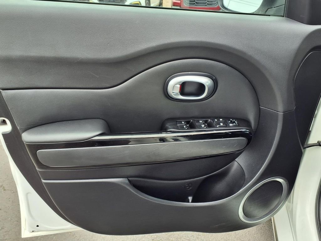 Used 2016 Kia Soul + w/ Soulful Package FWD image 26