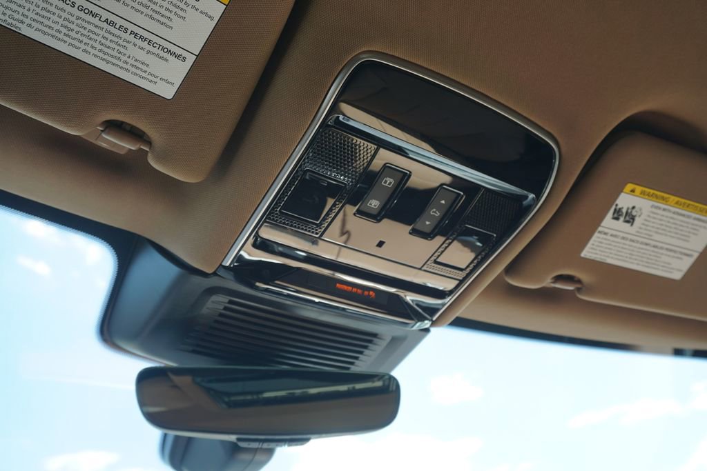 New 2025 Land Rover Range Rover Sport Dynamic SE image 16