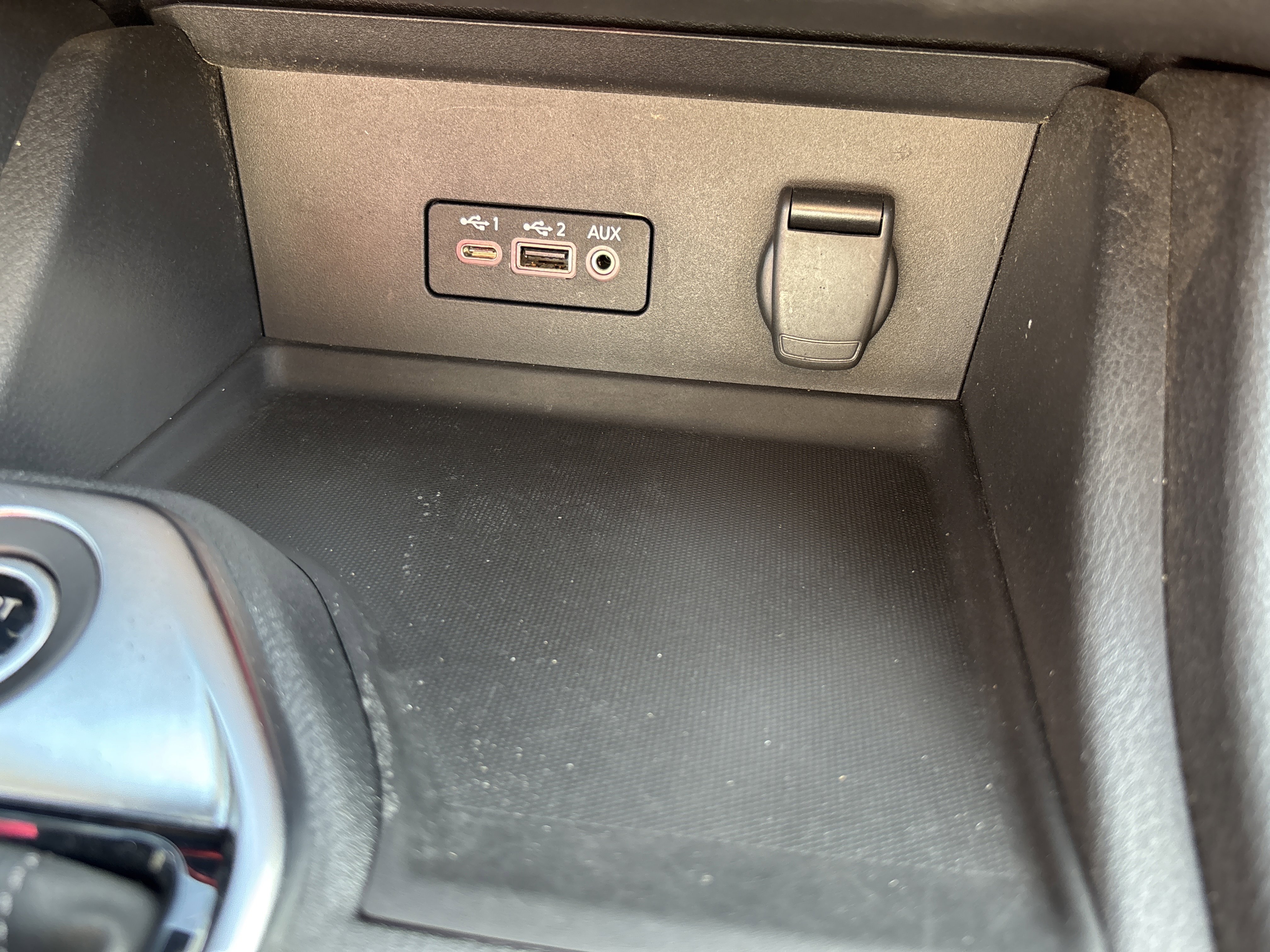 Used 2020 Nissan Sentra SV image 29