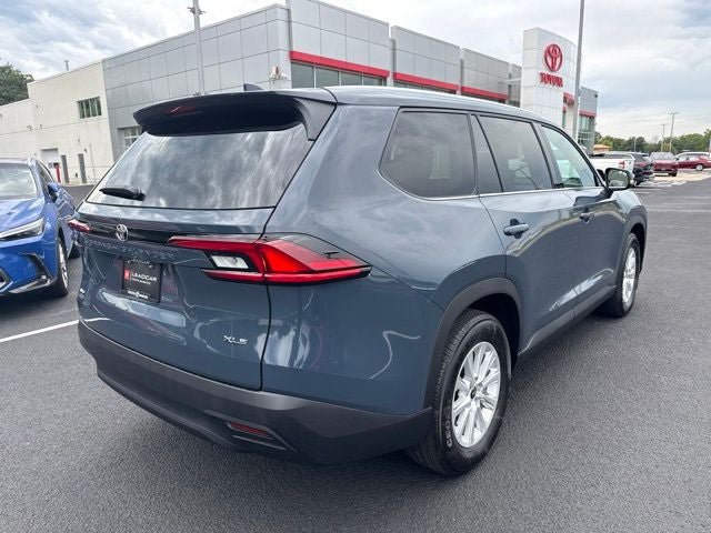 Used 2026 Toyota Grand Highlander AWD image 11