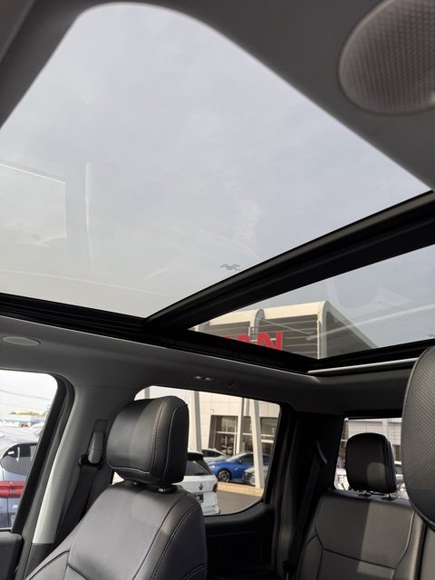 Used 2022 Ford F150 Lariat w/ Equipment Group 502A High image 19