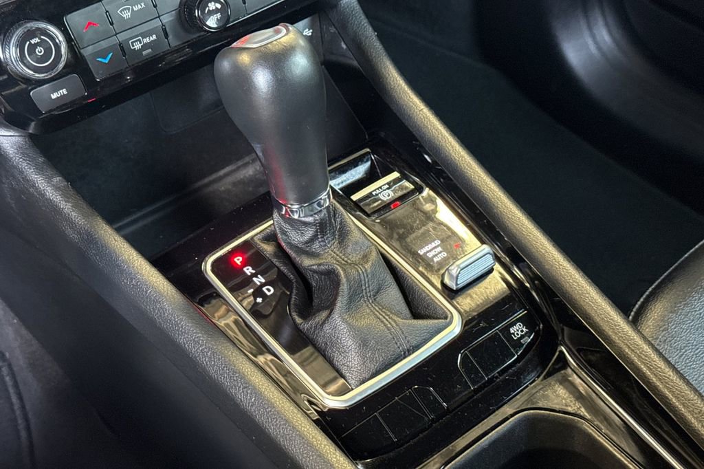 Used 2024 Jeep Compass Limited AWD/4WD image 22