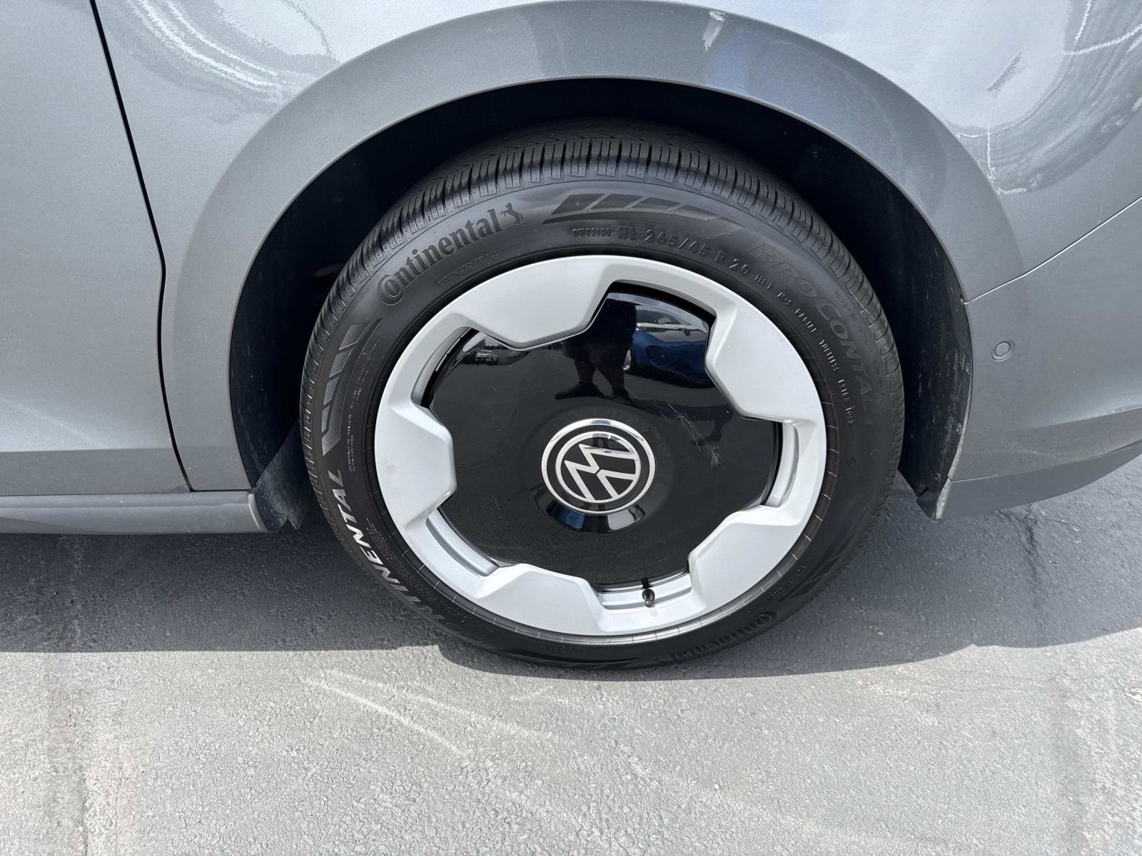 Certified 2025 Volkswagen ID. Buzz Pro S Plus RWD image 6