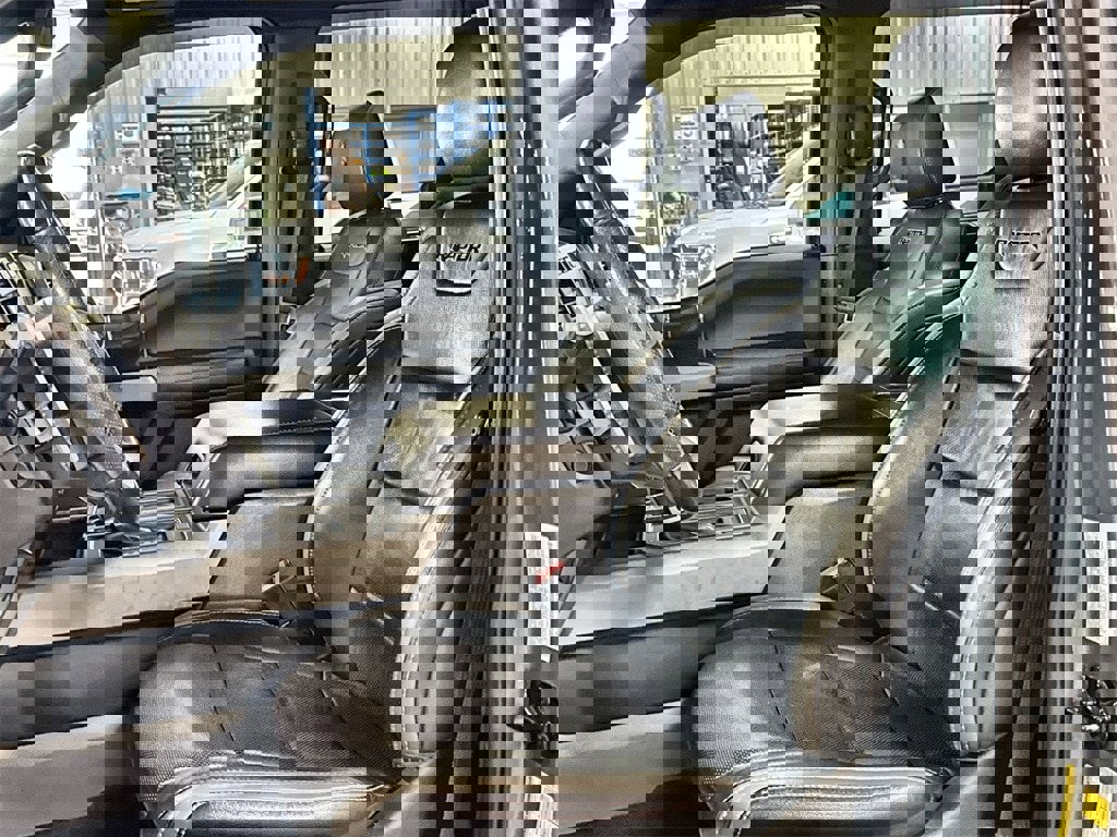 Used 2018 Ford F150 Raptor w/ Equipment Group 802A Luxury image 12