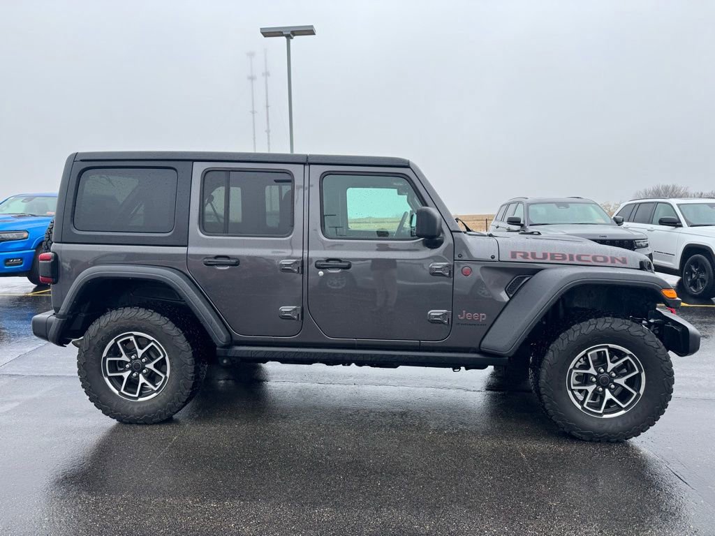 Used 2024 Jeep Wrangler Unlimited Rubicon w/ Technology Group image 12