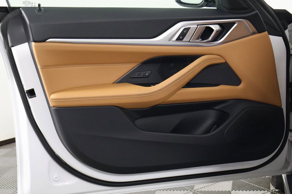 Used 2023 BMW i4 eDrive35 image 12