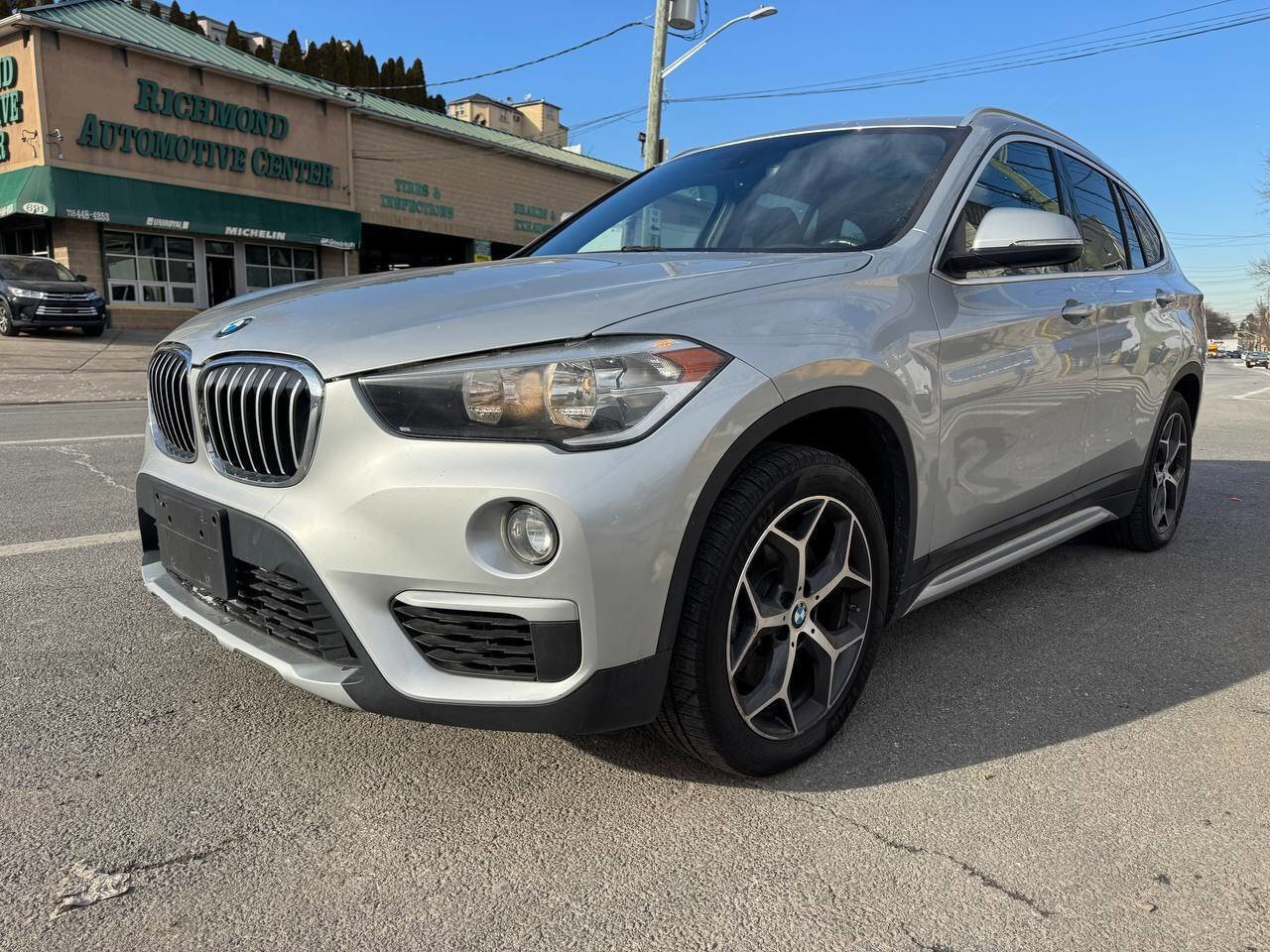 Used 2018 BMW X1 xDrive28i w/ Convenience Package image 1