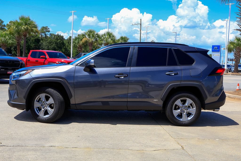 Used 2025 Toyota RAV4 XLE AWD/4WD image 26