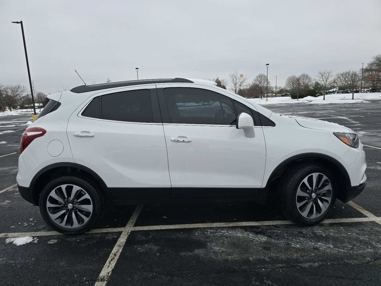 Used 2021 Buick Encore Preferred image 16
