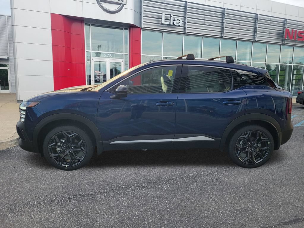 New 2026 Nissan Kicks SR w/ Cold Weather Package AWD/4WD image 9