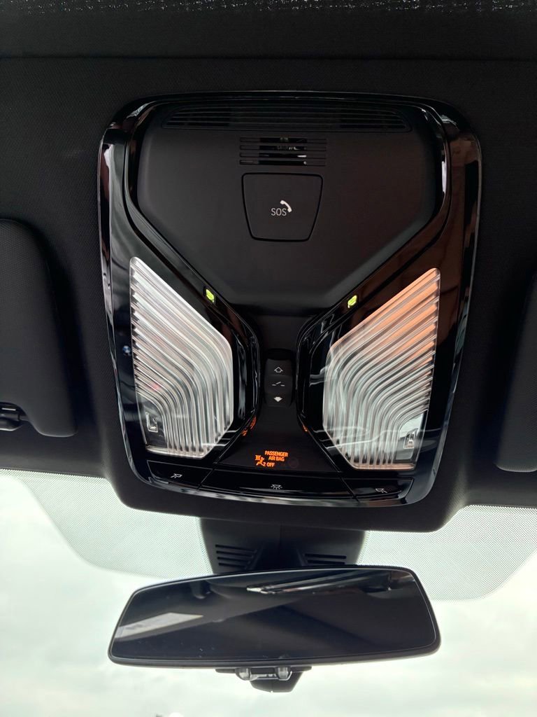 Used 2024 BMW M2 w/ Lighting Package RWD image 35