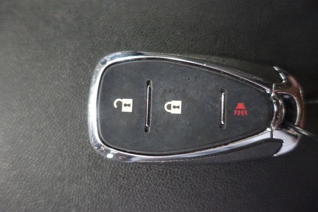 Used 2024 Chevrolet Equinox LT FWD image 17