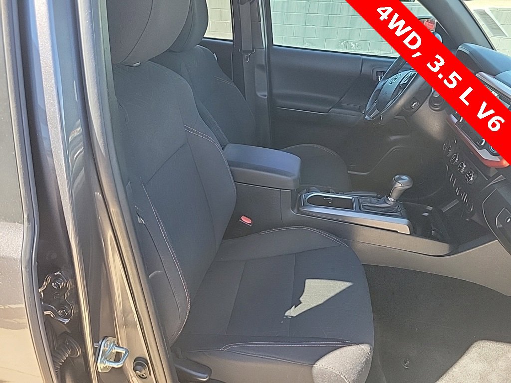 Used 2020 Toyota Tacoma TRD Sport image 36