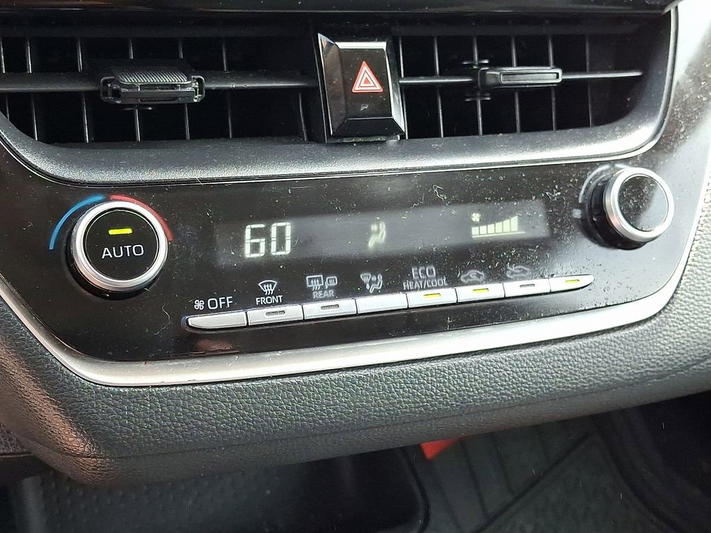 Used 2021 Toyota Corolla LE FWD image 13