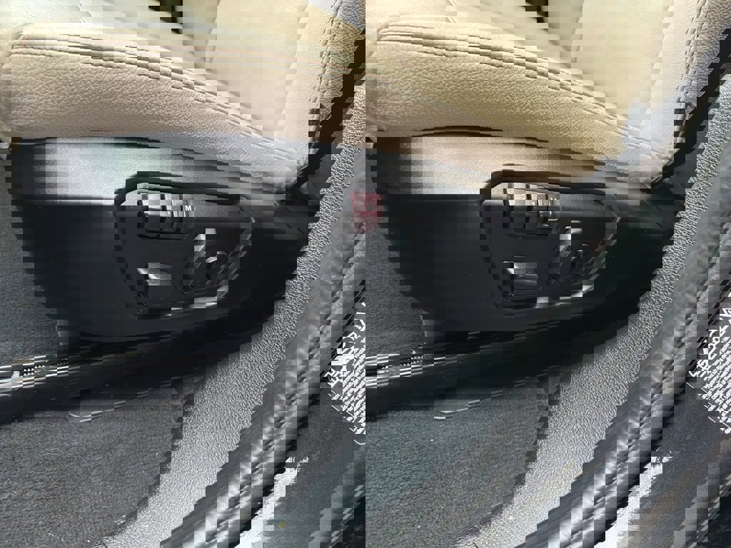 Used 2015 BMW X3 xDrive28i image 18