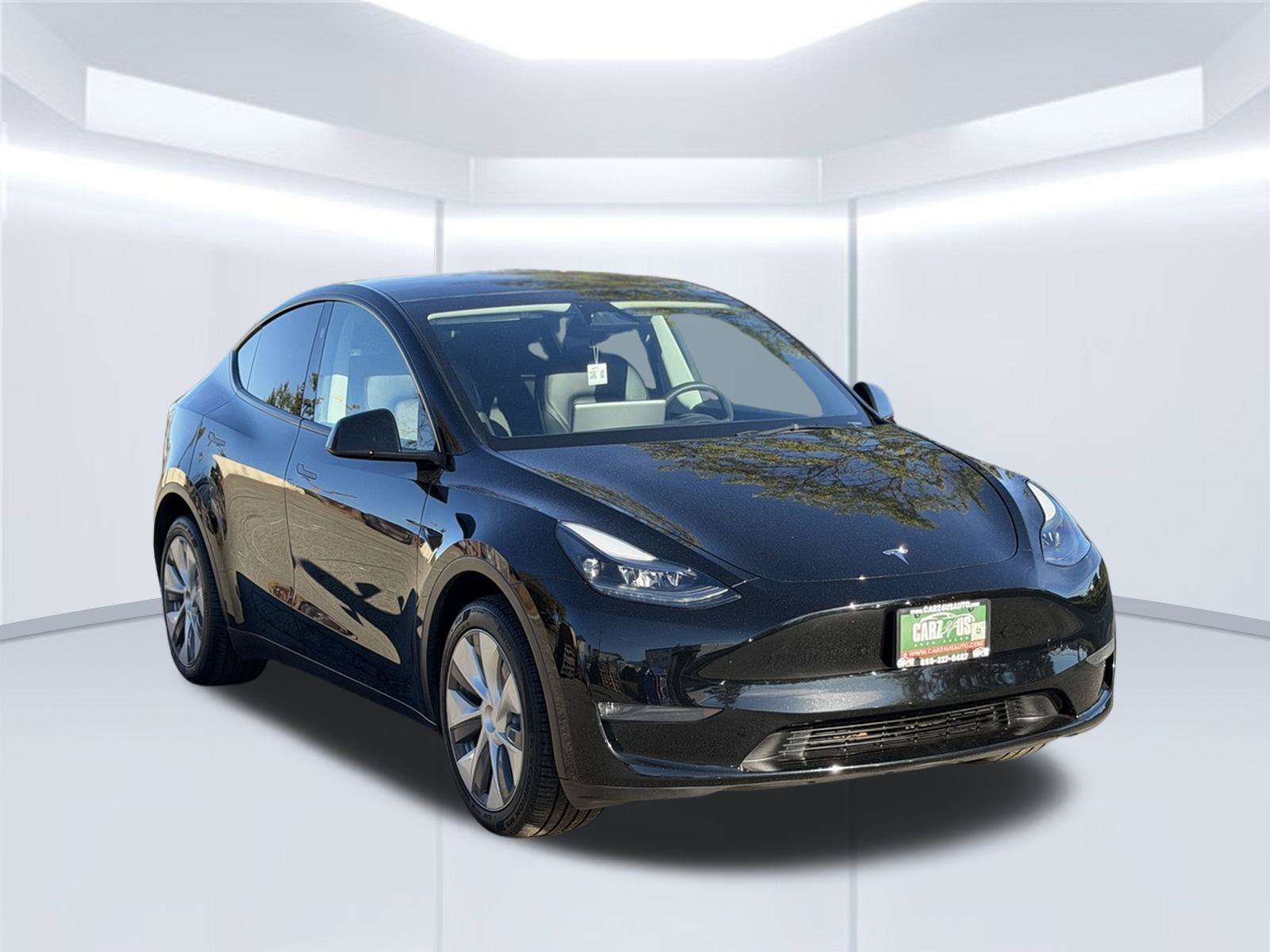 Used 2023 Tesla Model Y Long Range AWD/4WD image 3