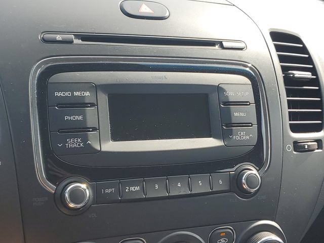 Used 2017 Kia Forte LX FWD image 25
