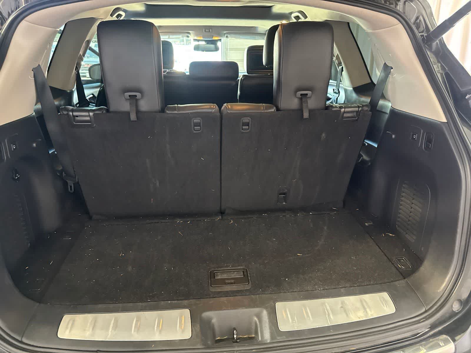 Used 2014 INFINITI QX60 Luxe w/ Deluxe Touring Package AWD/4WD image 16