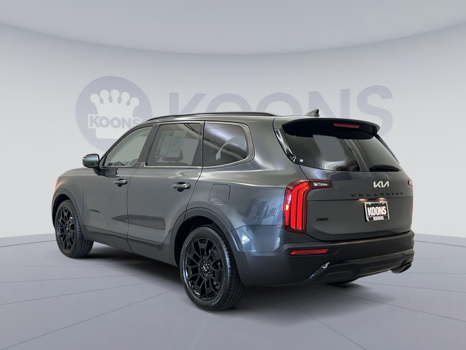 Used 2022 Kia Telluride SX w/ Nightfall Edition Package AWD/4WD image 7