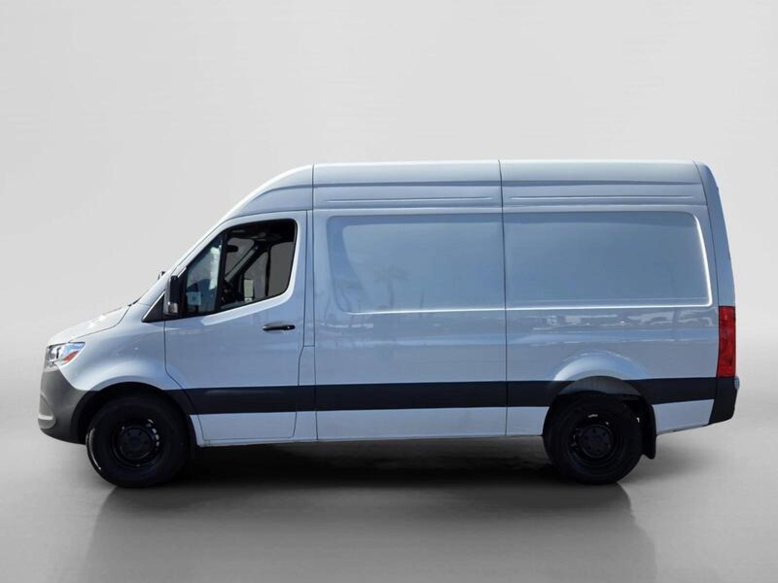New 2025 Mercedes-Benz Sprinter 2500 image 2