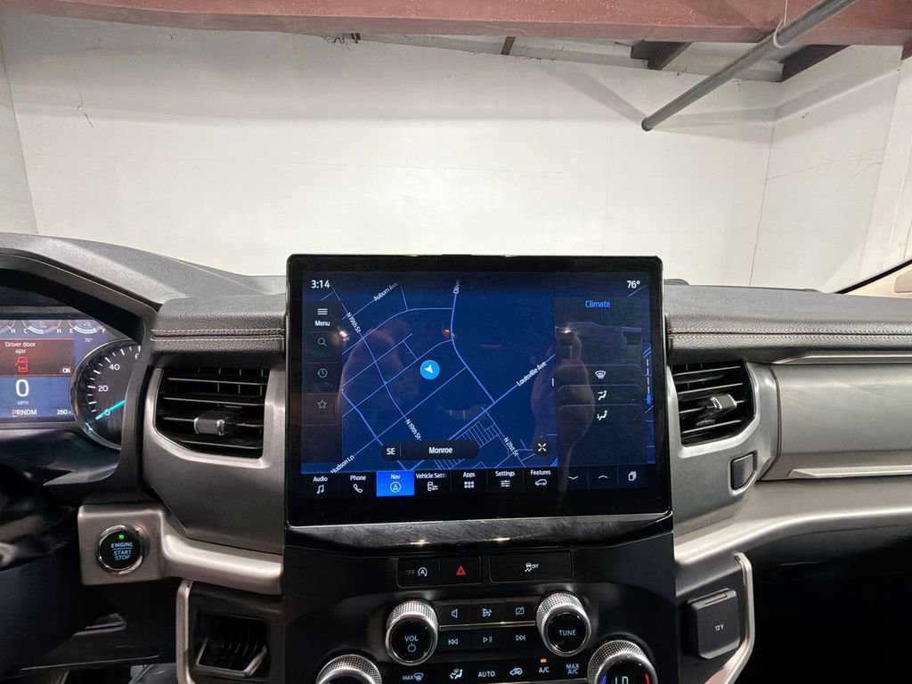 Used 2024 Ford Expedition Max XLT RWD image 14