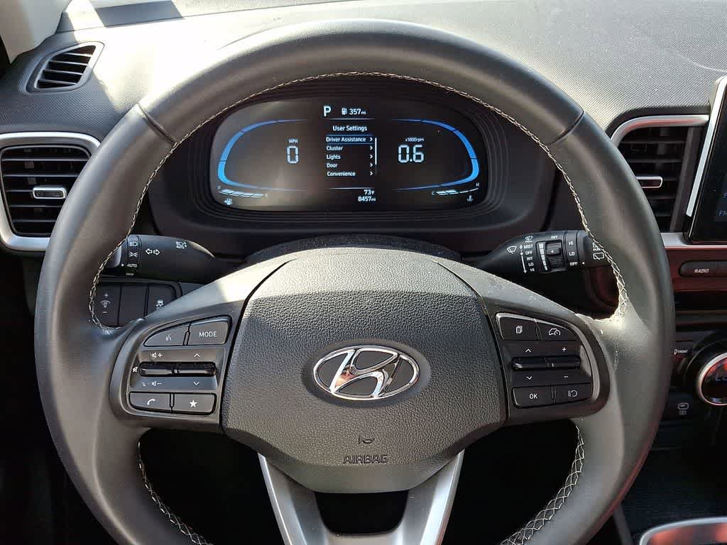 Certified 2025 Hyundai Venue SEL FWD image 18