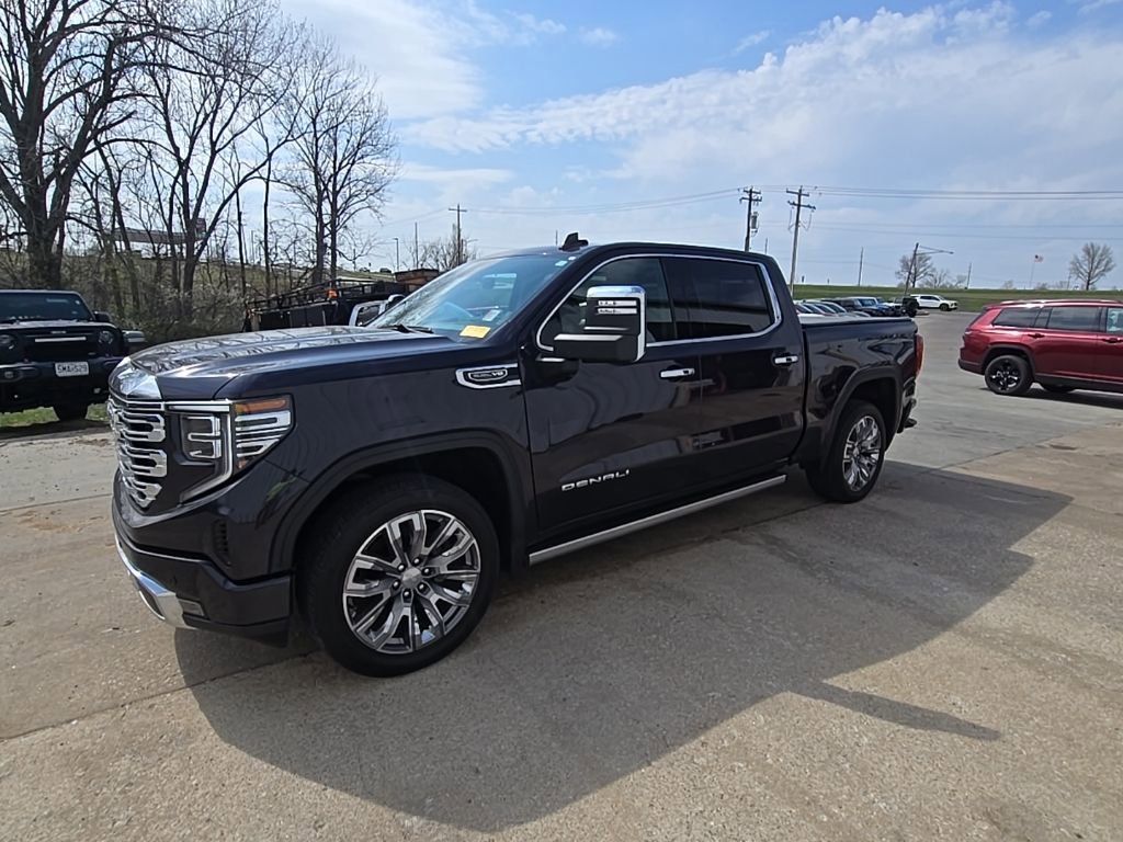 Used 2024 GMC Sierra 1500 Denali w/ Denali Reserve Package AWD/4WD image 2