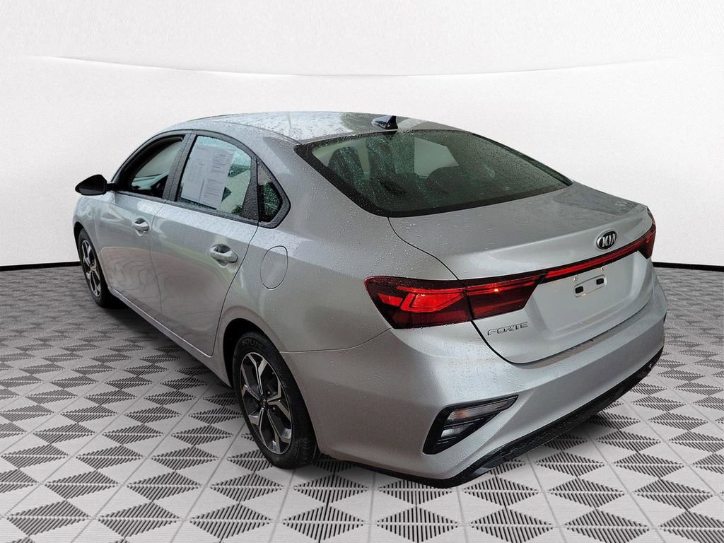Used 2021 Kia Forte LXS FWD image 4